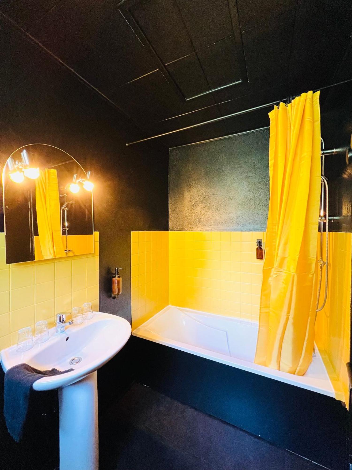 Motel Les Broussailles Mesves-sur-Loire Bagian luar foto